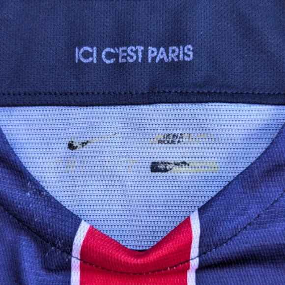 2014-2015 Paris Saint-Germain Cavani Jersey Size M Men - Picture 3 of 4